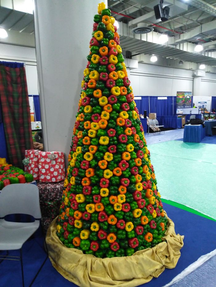 12 Foot Farmer's Christmas Tree Made Entirely Out Of Bell Peppers