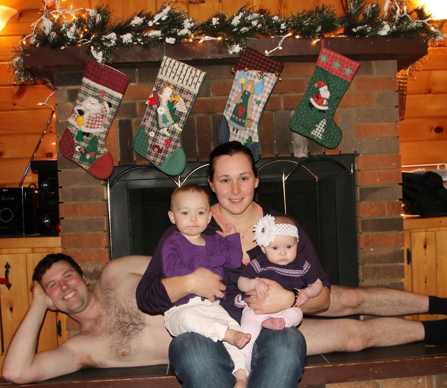 Family Christmas Photos That Are So Awkward You Love Them Family Christmas Photos That Are So Awkward You Love Them