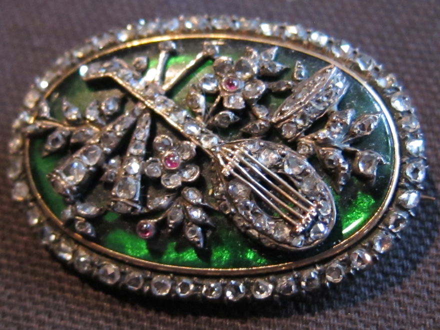 Antique Cameo & Intaglio Jewelry