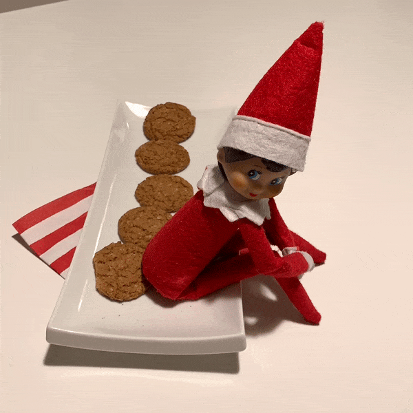 5 Times Elf On The Shelf Was Caught On Camera Moving! 🤣