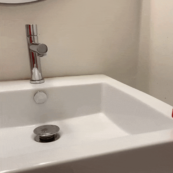 5 Times Elf On The Shelf Was Caught On Camera Moving! 🤣