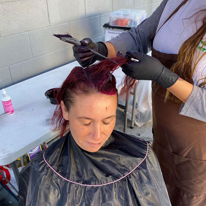 This LA-Based Beautician Gives Free Makeovers To Homeless Women