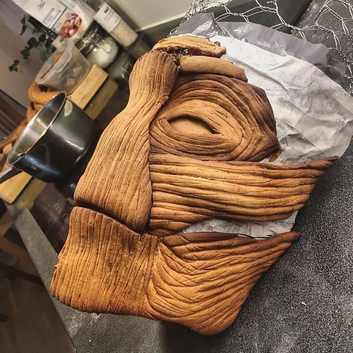 Esta mujer va más allá y crea increíbles esculturas usando pan de jengibre