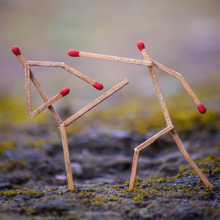 Artist Depicts The Everyday Lives And Struggles Of Matchsticks (31 Pics)