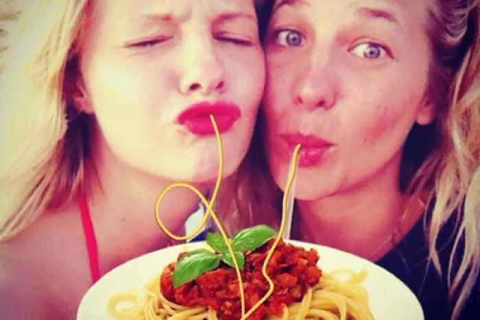 Duckface-Selfies-Spaghetti
