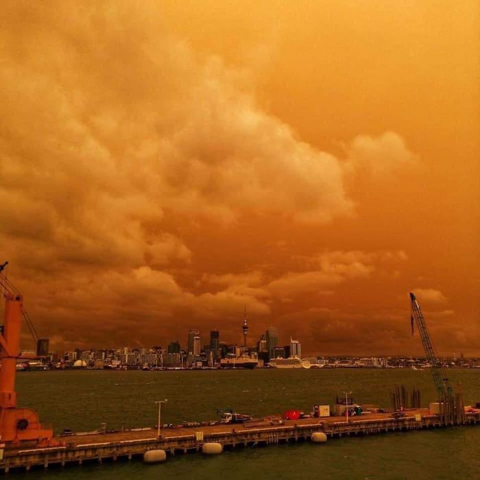 The Fires From Australia Are So Massive That We Our Skies In New Zealand Have Turned Yellow (1,600 Miles Away)