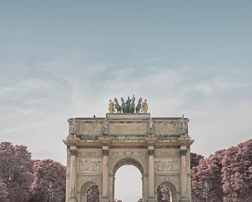 I Took Photographs Of Landmarks In Paris And They Look Like They Belong On A Different Planet (9 Pics)