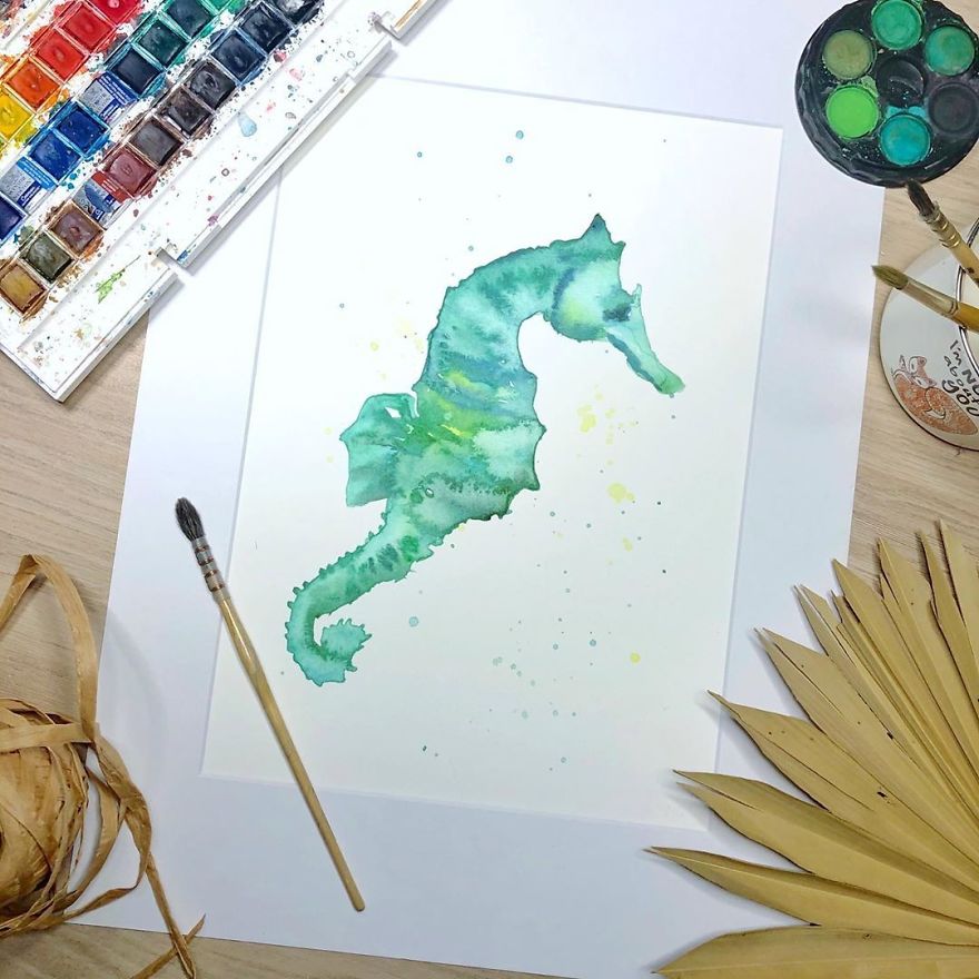 Keeping On The Tropical Vibe Today, Willing Myself To Be Warmer! This Guy Was Really Fun To Paint, I Should Get Around To Painting More Seahorses 🤔 .
.
.
#pursuepretty
#craftsposure
#handmade
#creativelife
#createeveryday
#paintdaily
#artlife
#paintingtutorial
#colour_collective
#instawatercolor
#artprint
#watercolorpainting
#artguide
#artistsoninstagram
#watercolorartist
#watercoloring
#watercolourpainting
#watercolor
#timetoart
#watercolorstudy
#artdailydose
#watercolorgallery
#sealife #watercoloranimals #oceanart #seahorse #arttutorial #watercolortutorial #howtopaint #howtodraw