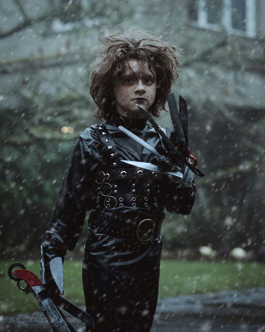 These Kids Dressed Up As Edward Scissorhands And Kim Will Give You Life.