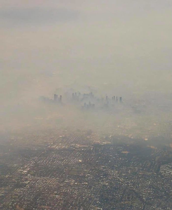 This Is What My City Melbourne Looks Like Right Now !!! The Air Quality Here Is Terrible