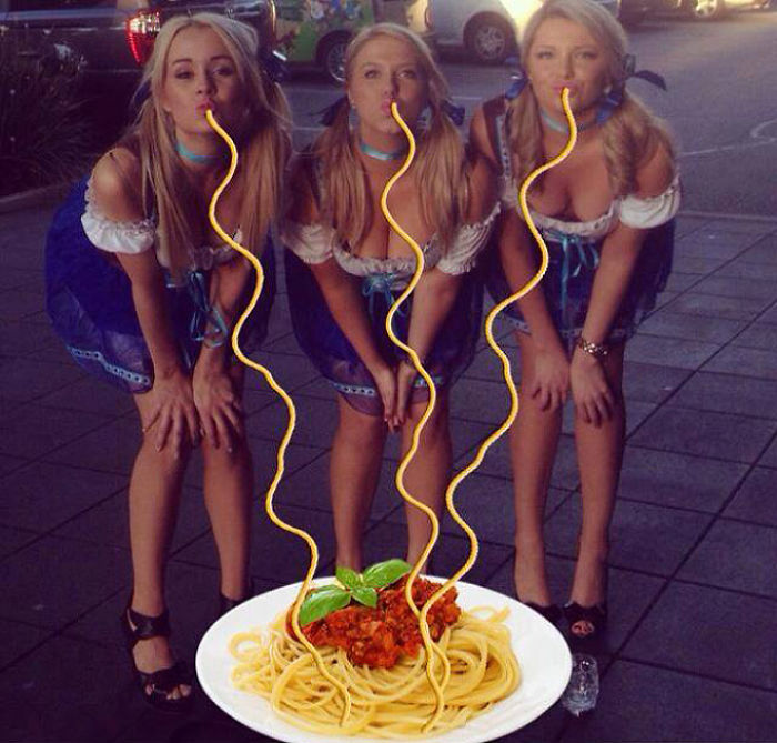 Duckface-Selfies-Spaghetti