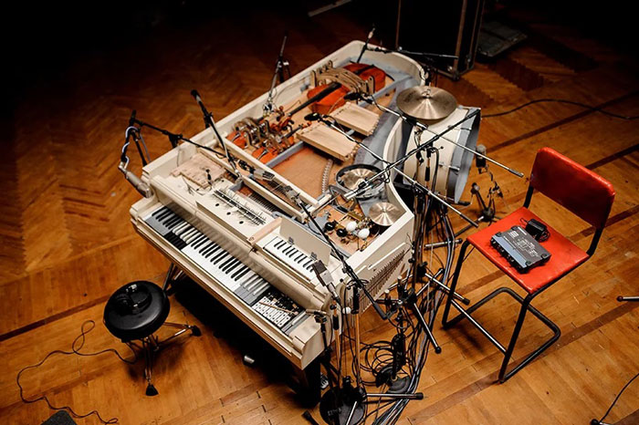 This Indie Rock Band Spent 3 Years Building An Incredible 20-Piece Hybrid Instrument To Be Played By 2 Guys