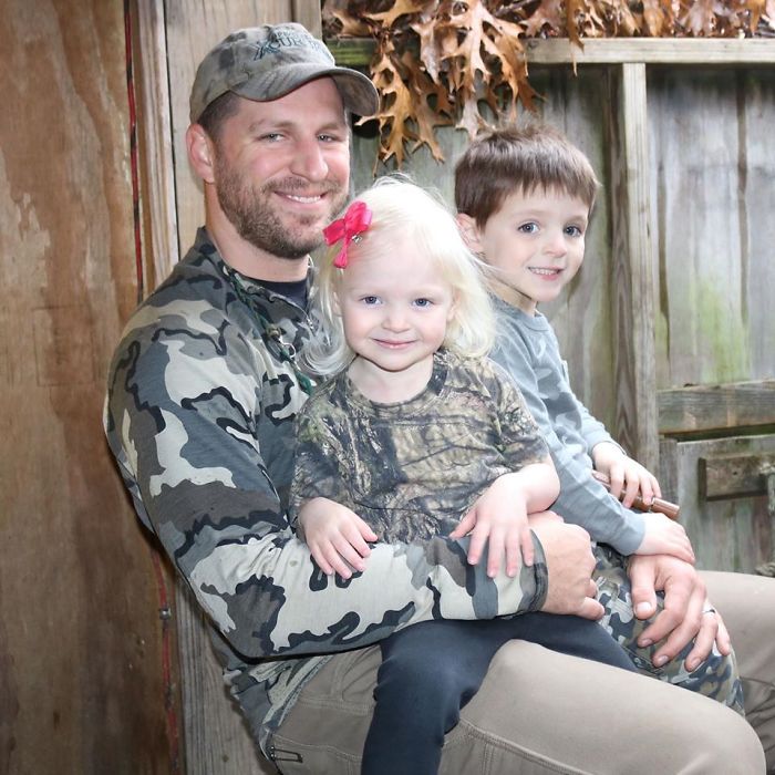 Mother Of 3 Posts About How Her Husband Goes Hunting Twice A Week, So She Decides To Start ‘Hunting' Herself