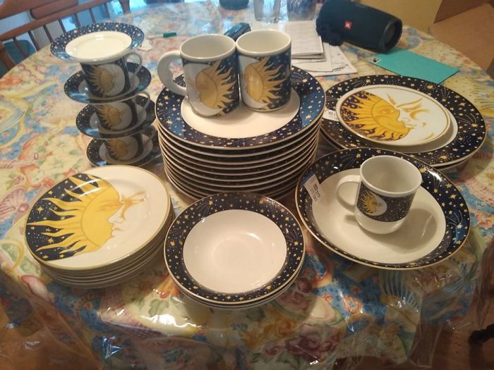 It Started With One Dinner Plate In A Oregon Thrift Store In 2003