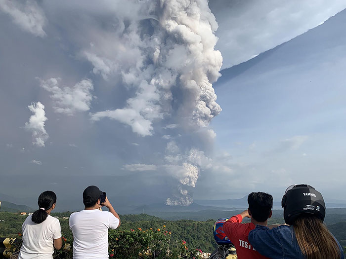 Taal-Volcano-Eruption-Photos-Philippines