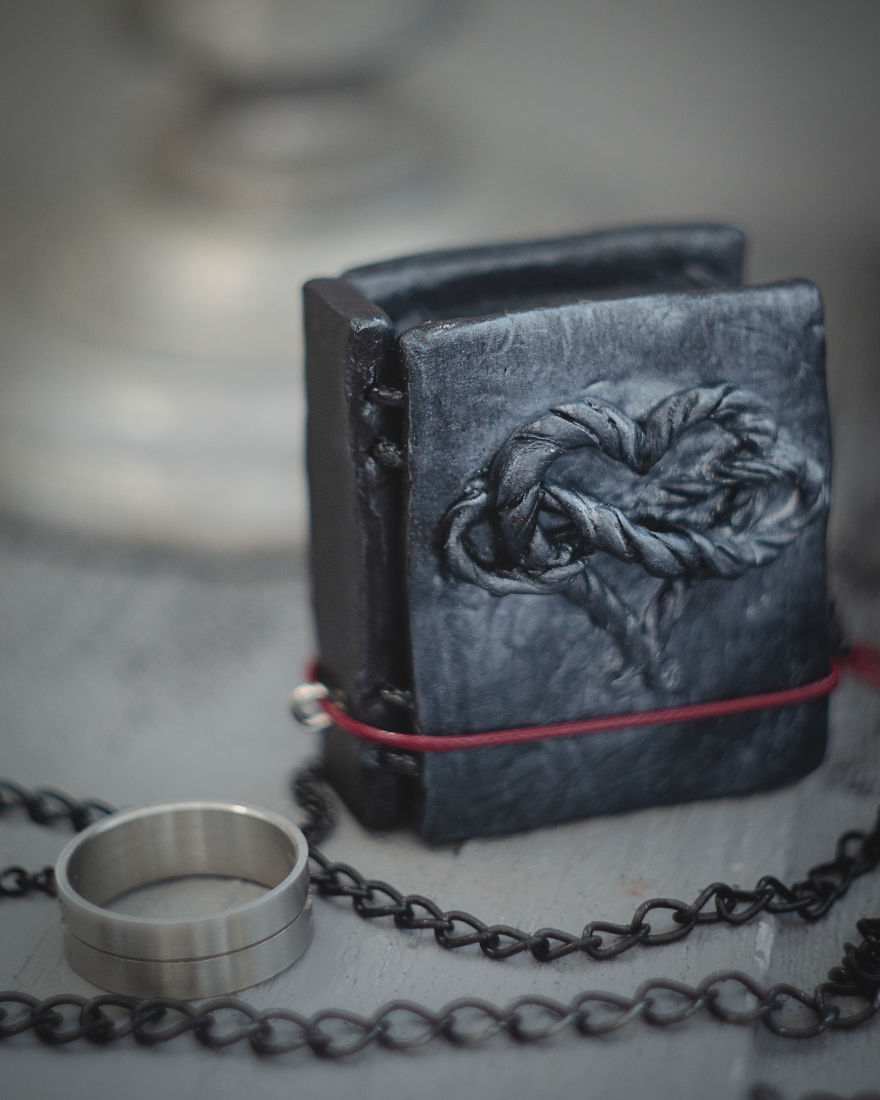 I Create Small Ring Boxes For Big Stories