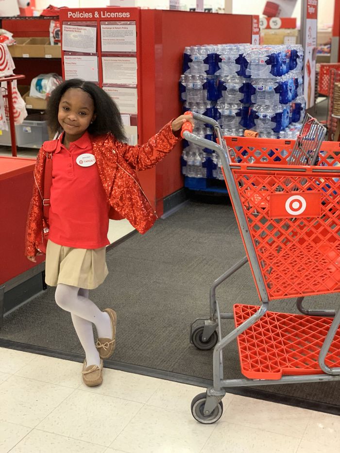 8-Year-Old Who's Obsessed With Target Throws A Target-Themed Birthday Bash
