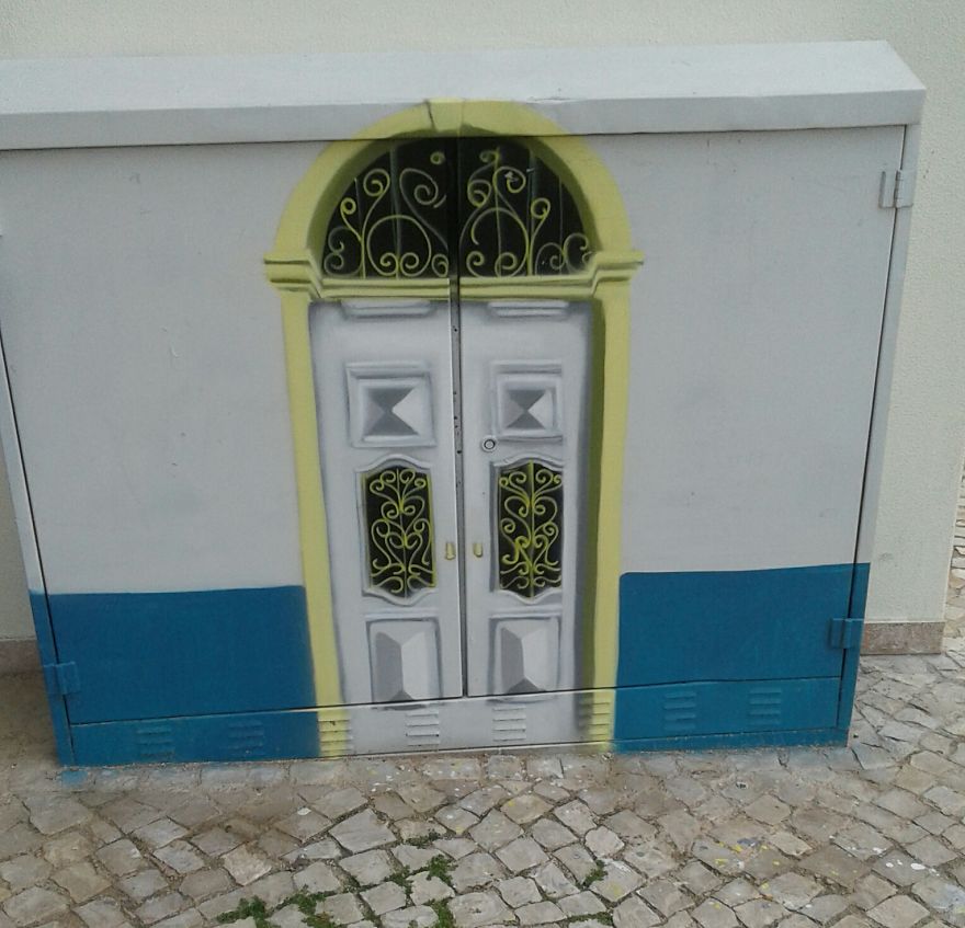 Street Art In Ferragudo, Algarve, Portugal Street Art In Ferragudo, Algarve, Portugal
