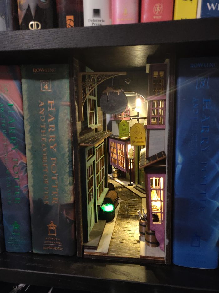 Diagon Alley Inspired Booknook