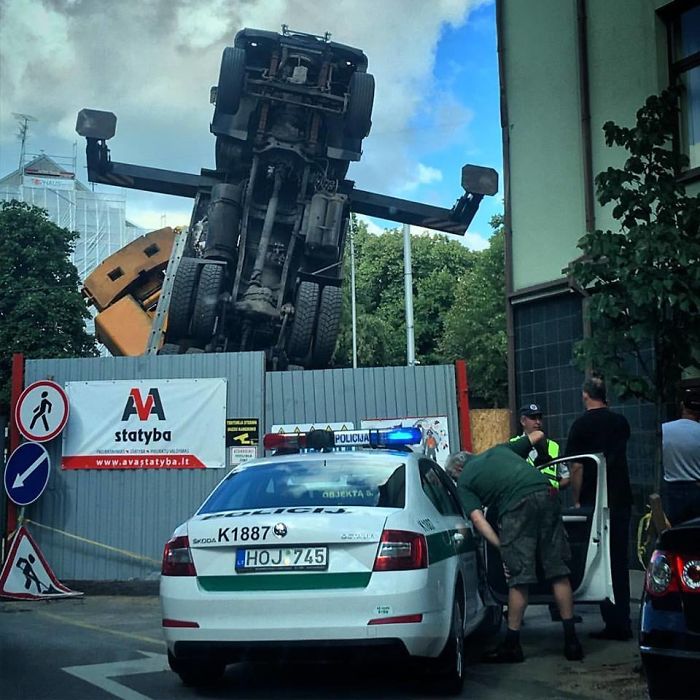 Collapsed Crane In Lithuania