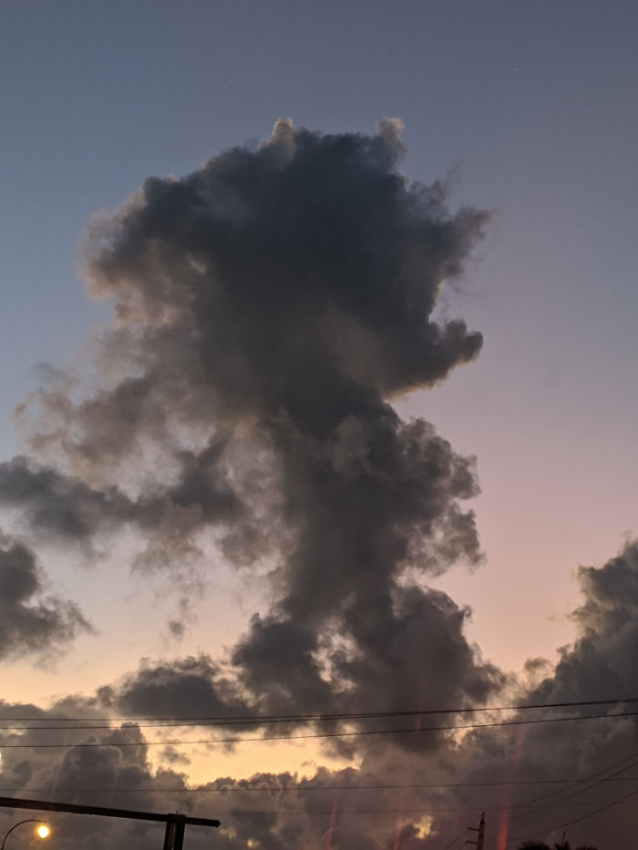 This Cloud Looks Like Sonic The Hedgehog