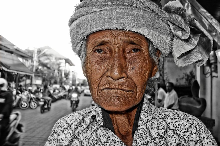 I Photographe Seniors In Ubud From Up-Close