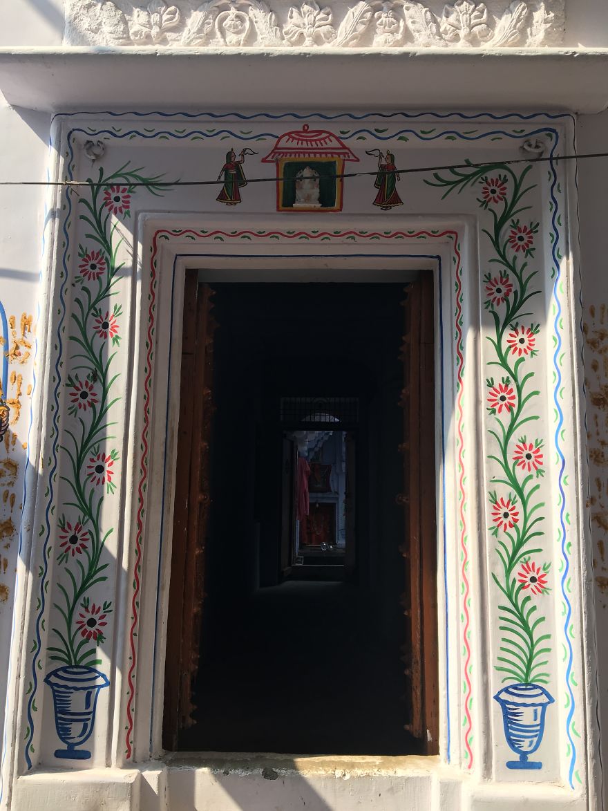 Colorful India Through Random Doors In My Solo Trip Recently