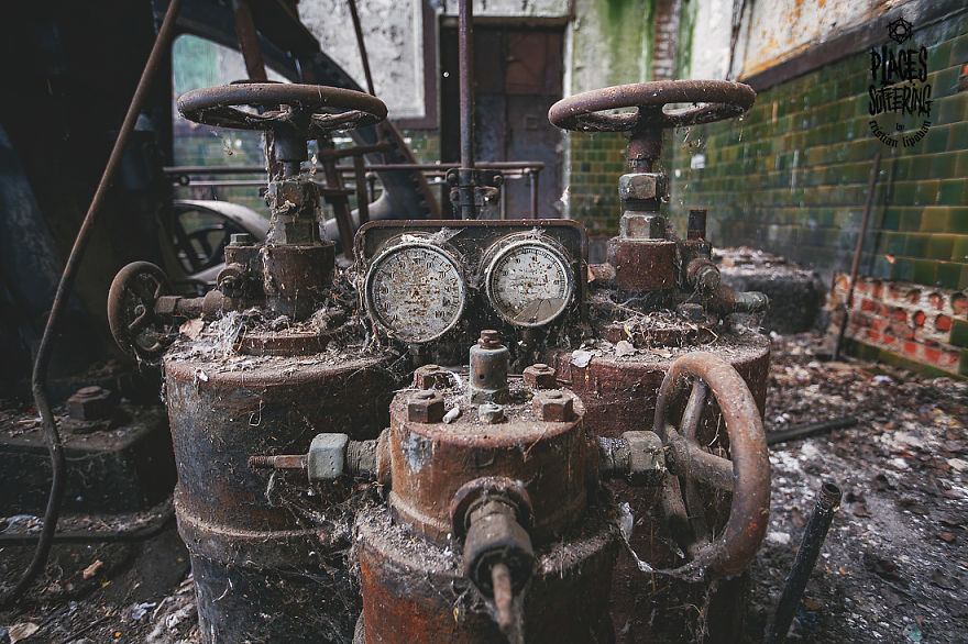 I Photographed An Abandoned Vintage Pumping Water Station