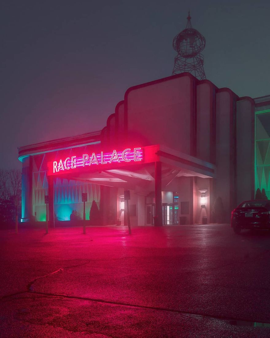 Photographer’s Unhealthy Obsession With Neon Signs Will Transport You Back In Time