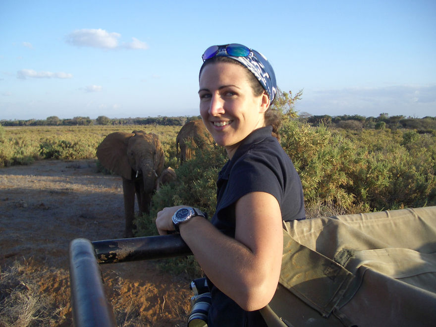 ‘’zoologist Lucy King Uses Bees To Keep Peace Between Elephants And Humans’’