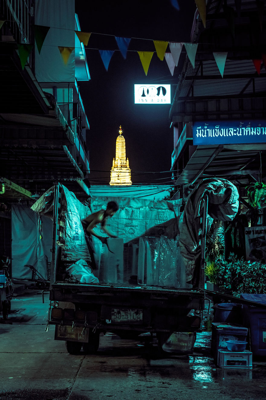 Bangkok Phosphors / The Temple Of Dawn