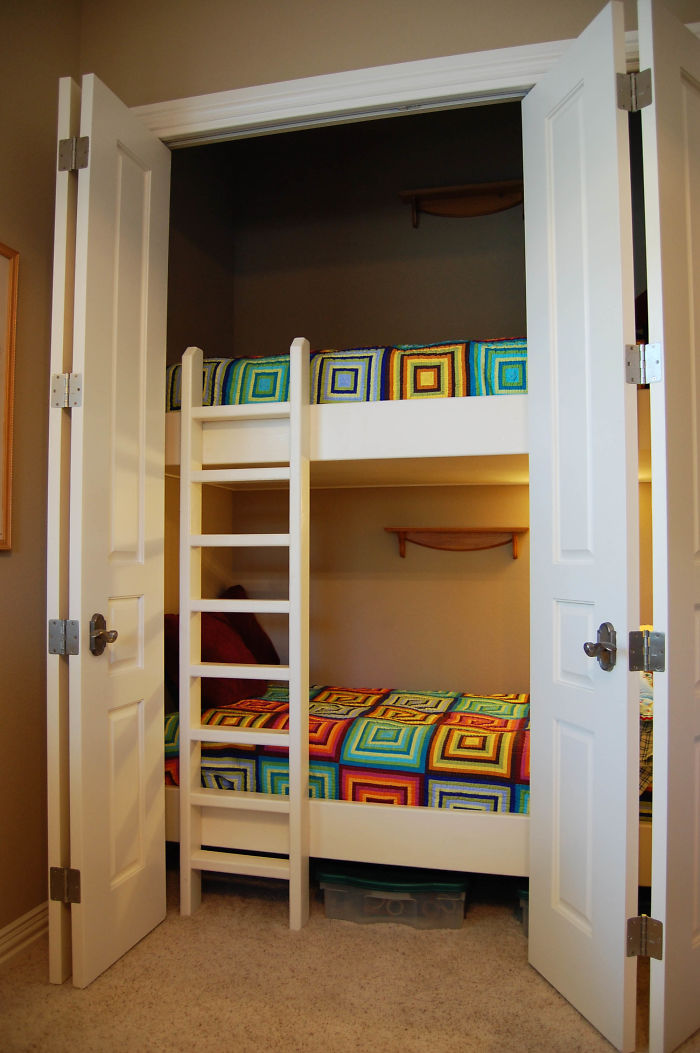 Bunk Beds Built Inside A Closet 
