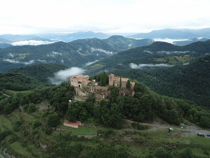 You Can Rent A Medieval Castle In Spain With 15 Friends For Less Than $30 Per Night Each