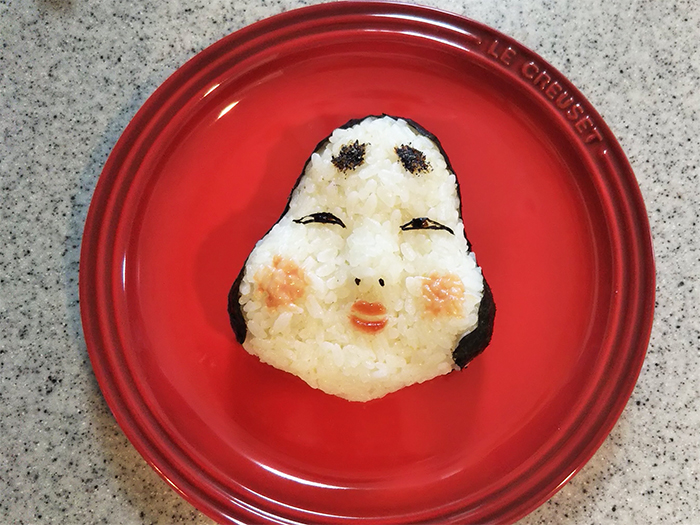 These Rice Balls Made By A Japanese YouTuber Look So Good, It'd Be A Sin To Eat Them