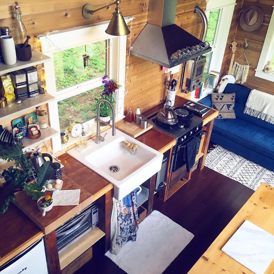 Family Builds Beautiful Tiny House Homestead On Their Farm. Family Builds Beautiful Tiny House Homestead On Their Farm.