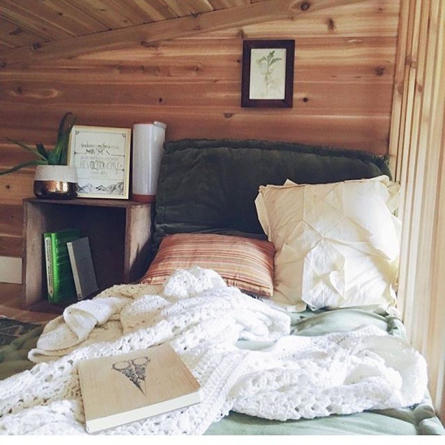 Family Builds Beautiful Tiny House Homestead On Their Farm. Family Builds Beautiful Tiny House Homestead On Their Farm.