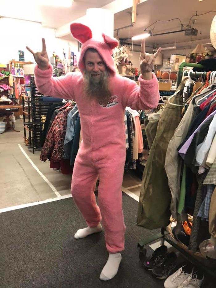 Found This Amazing Gem At A Small Secondhand Shop With A Few Other Christmas Story Stuff. I’m 6’4 & Beyond Happy It Fits. I May Or May Not Of Worn It Outta The Store