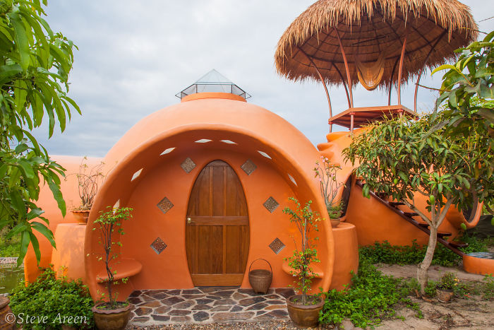 Eco-Friendly Dome Homes Built From AirCrete Are So Affordable, You Can DIY One For Up To $9,000