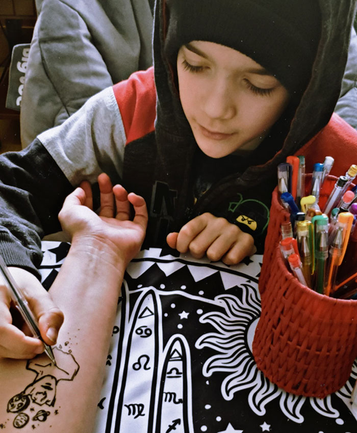 10 year old aspiring tattoo artist thomas 8 5e6a092db899b 700
