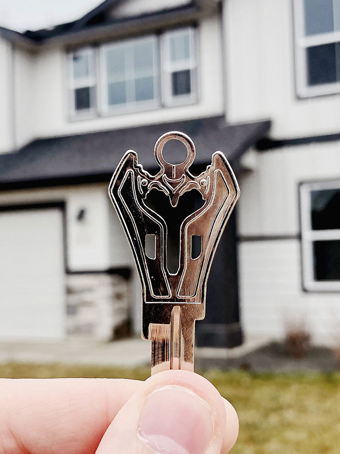 Company Creates Sword-Like Keys To Make Unlocking Doors A Fantasy Experience