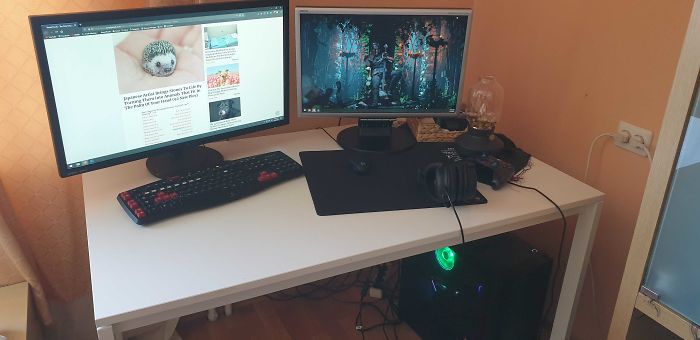It's Not That Bad Working From Home When You Have A Full Gaming Station