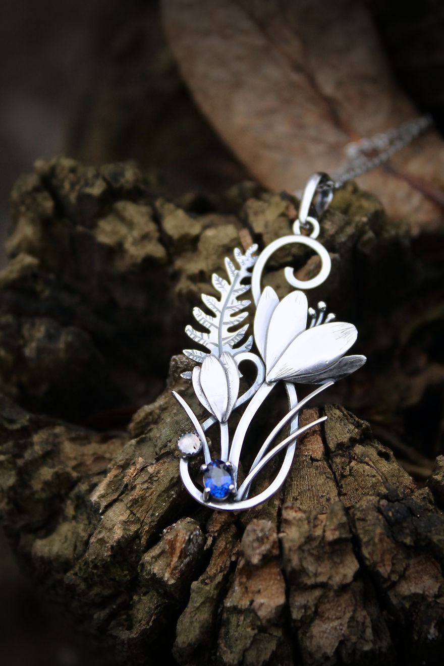 I Make Realistic Plant Jewelry For Nature Lovers