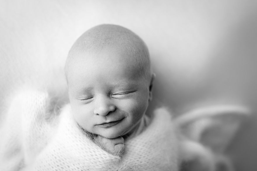 I Capture Smiling Newborn Babies