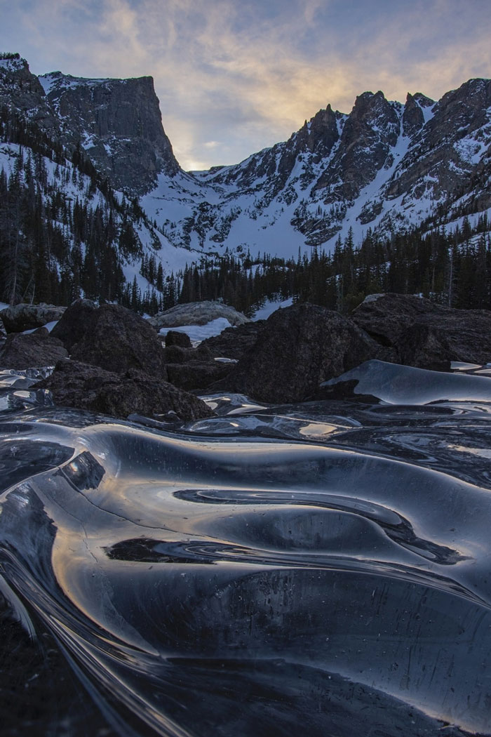 This Photographer Captured A Rare Sight—Frozen Waves At Dream Lake, Colorado