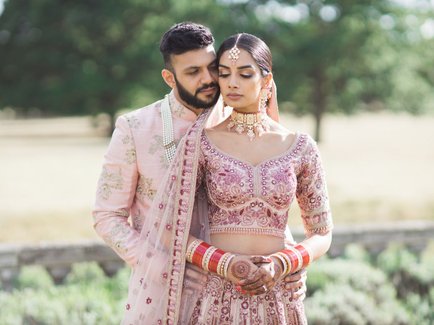 Sikh And Hindu Couple Coordinate Outfits For Their Marriage, They Look Stunning (12 Pics)