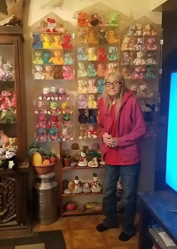 Over The Last 10 Years Of Retirement My Mom Goes To Goodwill Every Wednesday For Seniors Discount Day. She Is So Proud Of Her Collection And Said I Could Share It For Her Because She Don't Have Facebook On Her 10 Year Old Flip Phone