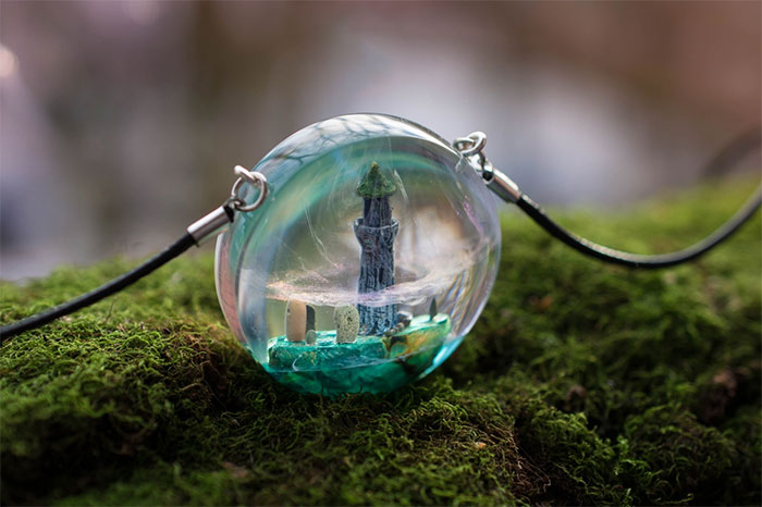 Russian Couple Places Tiny Fantasy-Inspired Worlds Into Their Jewelry And Decor Pieces (69 Pics)