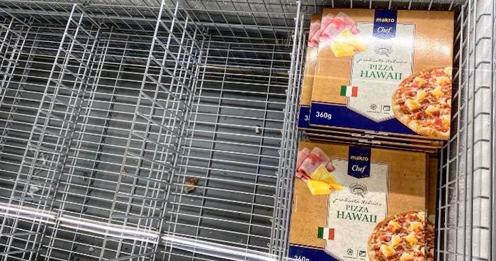 After Panic Buyers Left, These 39 Things Were Untouched At Supermarkets