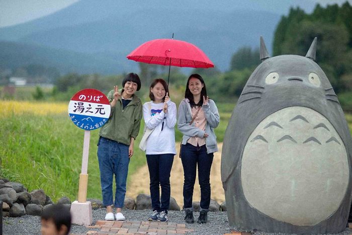Elderly Couple Recreated A Totoro Bus Stop In Real Life