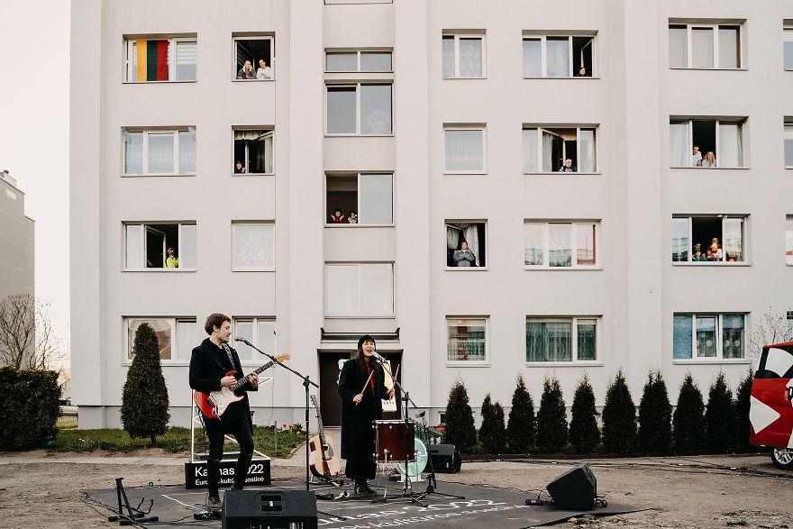 Kaunas' Courtyards Transform Into Stages As Various Artists Perform For Quarantined People